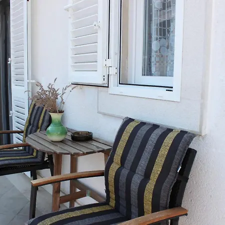 Lucia - Terrace With Sea View Apartment
